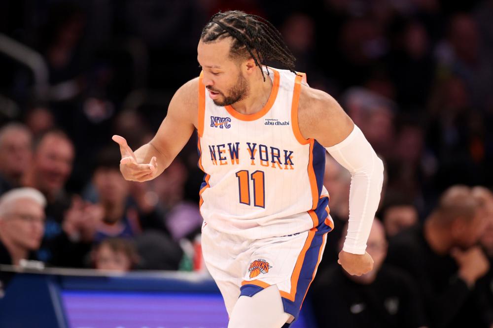 由中场核心 由中场核心